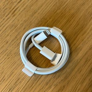 New Apple USB-C Cord